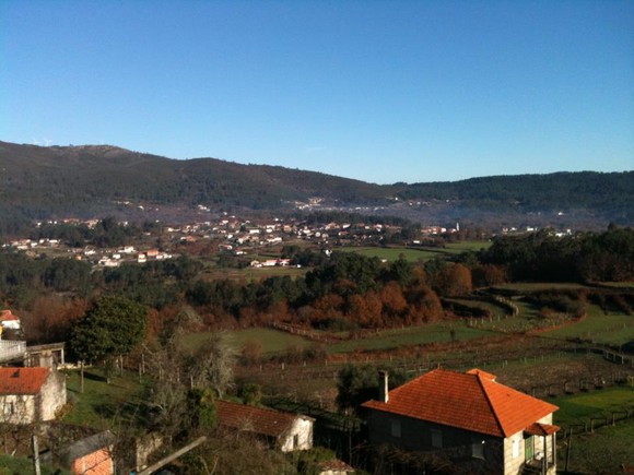 393226_300781866625268_110706878966102_775135_1825