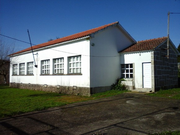 Antiga Escola Mentrestido