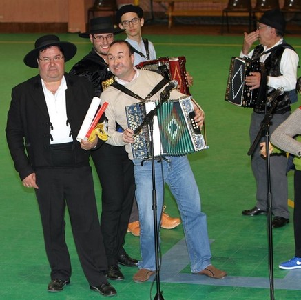 12782396_1045613162149019_592207148_n