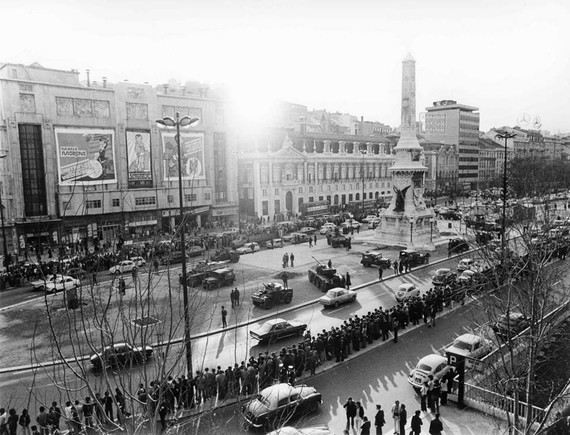 1607124_573388356079143_1241986046_n