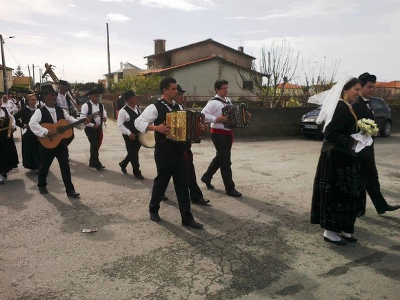 64774_511175315612209_1387414329_n