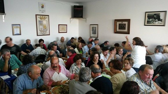 12231617_947383158631727_1221067634_n