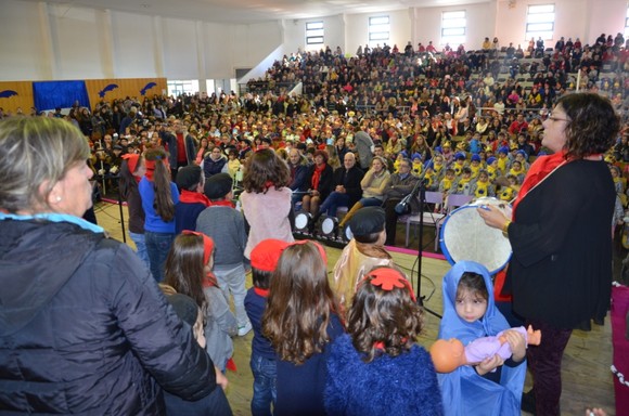 Reis das Escolas inebriaram numeroso público com 