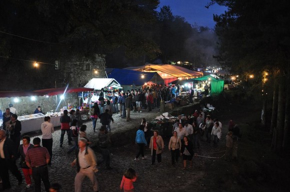 546672_458394887515164_2129342979_n