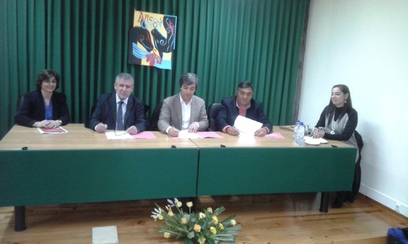 assinatura_protocolo_agrupamento_cenon_cm