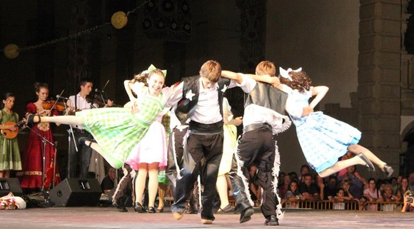 563438_10202125156636959_1844095992_n (1)