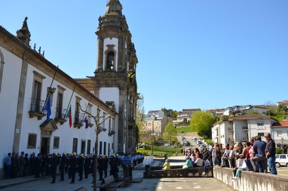 Sessão solene evocativa do 25 de Abril em Cabecei