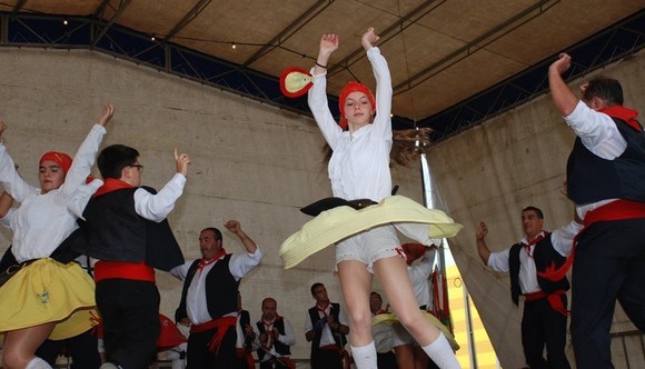 1533718_978559235509598_2260626459183686587_n