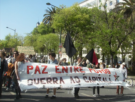 25 de Abril Lisboa 105