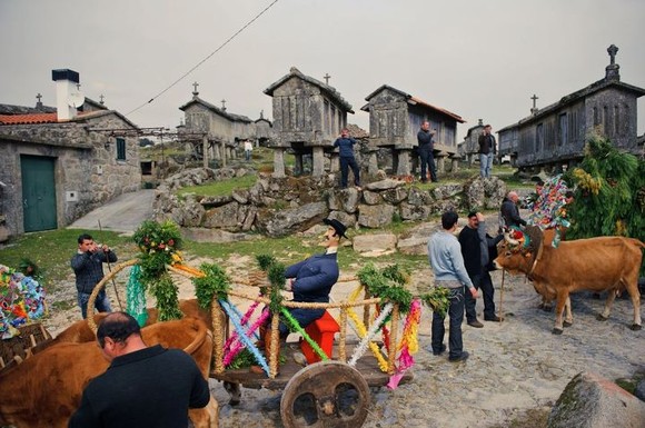 402042_340533162658410_100001051889188_1105708_307