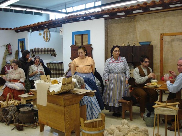 1743663_10200520279448407_657210970_n