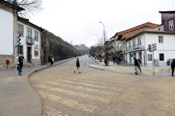 Av_Alberto_Sampaio_Reaberta