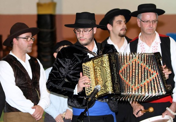 12767791_1045615655482103_258461321_n