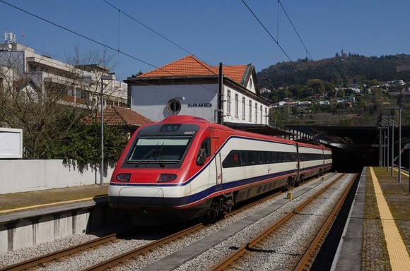 Guimaraes_Alfa_Pendular