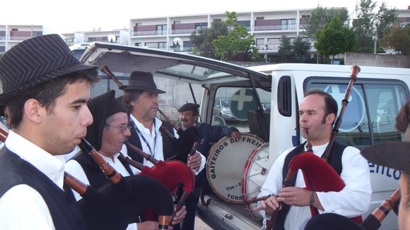 547739_420399877990611_100000618080697_1363114_887