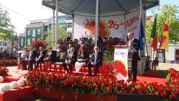 cerimónia 25 de Abril