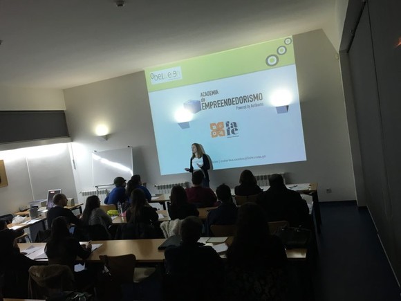 12607274_953050068112661_467614472_n