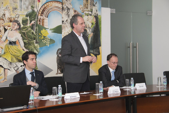 MELGAÇO DEBATEU A INTERNACIONALIZAÇÃO E O FINAN