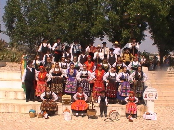 401456_285307308190313_100001331389992_718652_6458