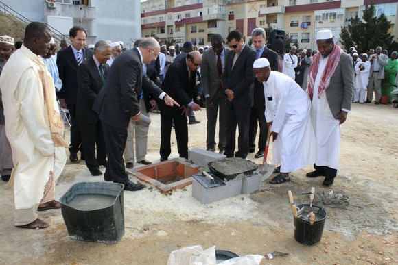 545473_437625716302284_1779687179_n