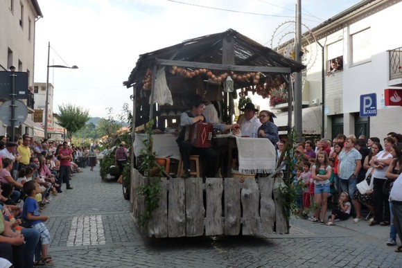 185065_453699761341749_482102719_n