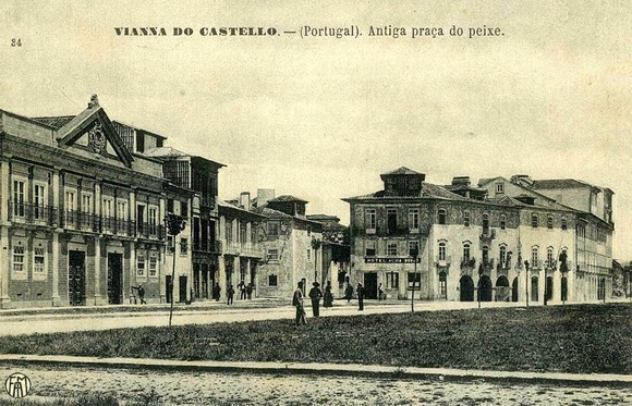 419141_369063686527518_44544488_n