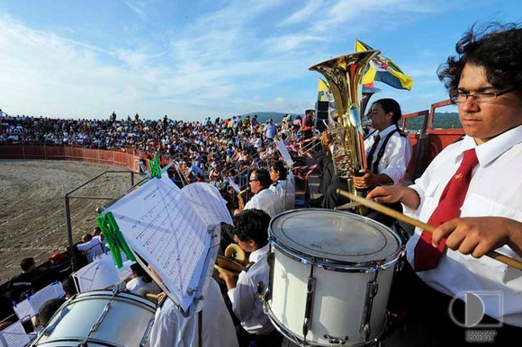 1005338_428694093906135_2002916245_n