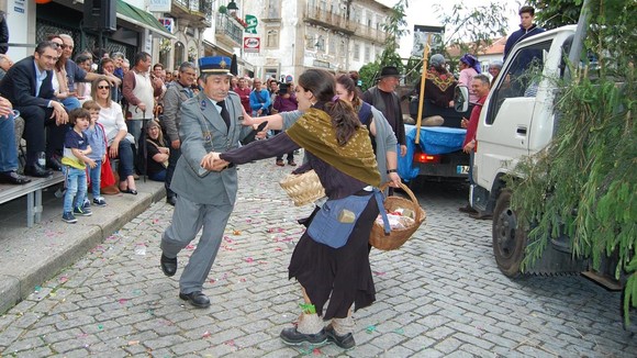 U. Monção Troviscos 05 (Large)