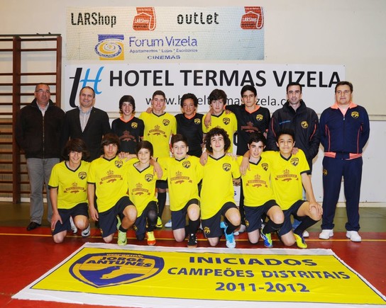 427804_215061831938764_2084558166_n