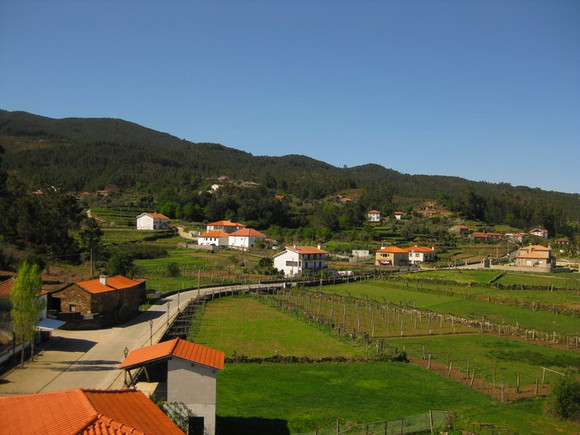 Cabração-Lugar da Igreja3