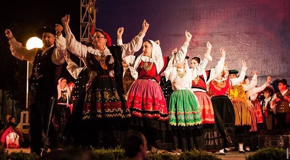 RUSGA DE SÃO VICENTE DE BRAGA MOSTRA TRAJE TRADICIONAL DO BAIXO