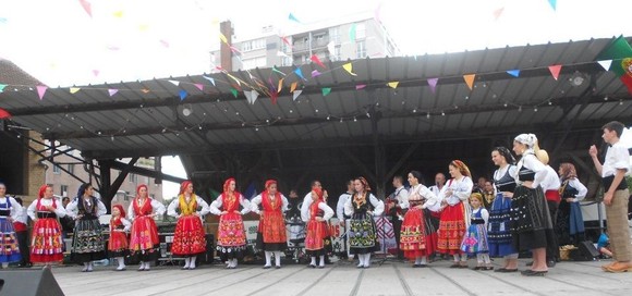 532623_458734460811004_171220886_n