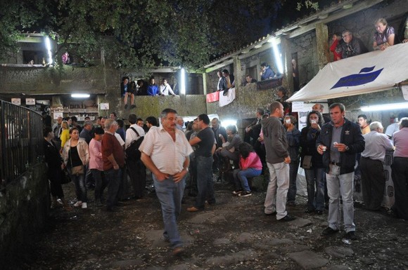 226082_458395594181760_708935179_n