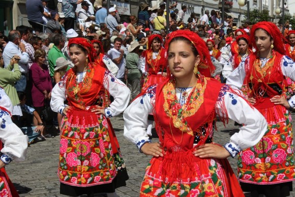 255552_271098846329388_1505020647_n