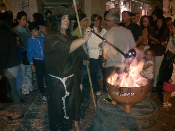 1208758_585446524851754_122886933_n