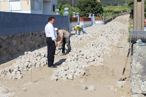 Obras de Saneamento e Pavimentação Riba de Ânco