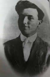 lawrence oliver 18 anos.PNG