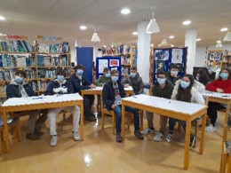 Café filosófico alunos.jpg