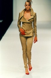 Jean Louis Scherrer0-14 calças.jpg