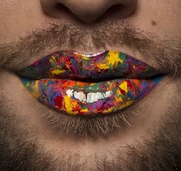 trend-alert-me-obssessive-compulsive-cosmetics-hom