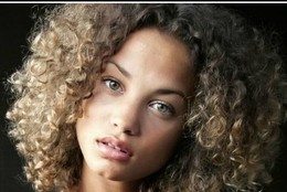 712x479xcortes-para-cacheados-cacheados-ondulados-