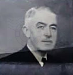 Manuel Saraiva de Carvalho com selo RA.jpg