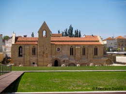 Mosteiro Santa Clara Coimbra.jpg