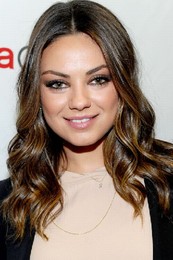 celebrities-with-wavy-hair41-1028485_H142808_XL.jp