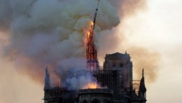 Notre dame incêndio.jpg Notre dame incêndio.jpg