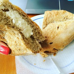 pão com queijo fresco.jpg