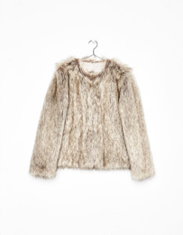 berska-Sobretudo curto de pelo. 39,99 € jpg.jpg