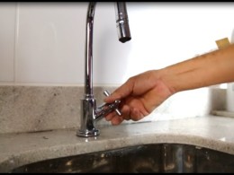 torneira.jpg torneira.jpg