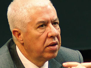 Teixeira dos Santos - Ministro das Finanças