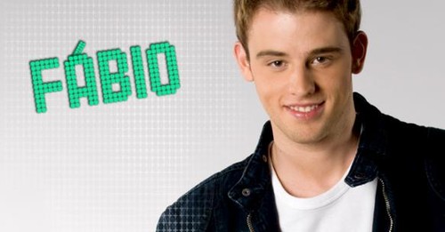 Nuno tente Beijar Fábio